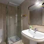 Appartement 7 *